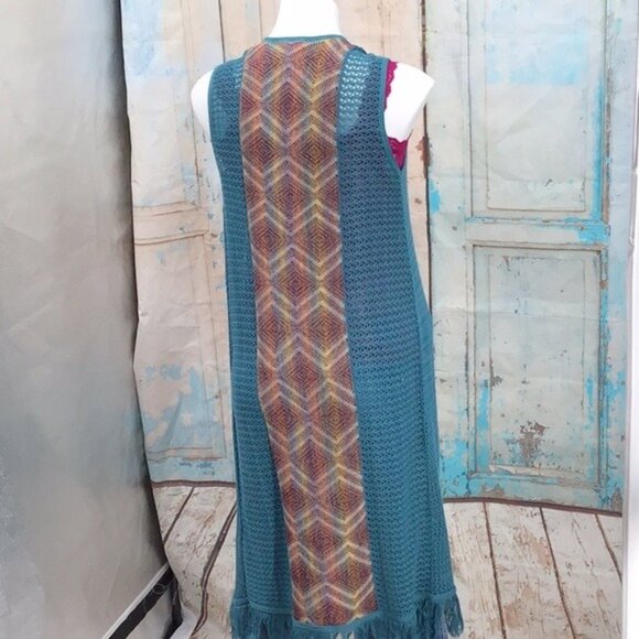 Teal Open Knit Sleeveless SmLong Cardigan With Fringe Hem & Geometric Back Panel - Picture 6 of 12